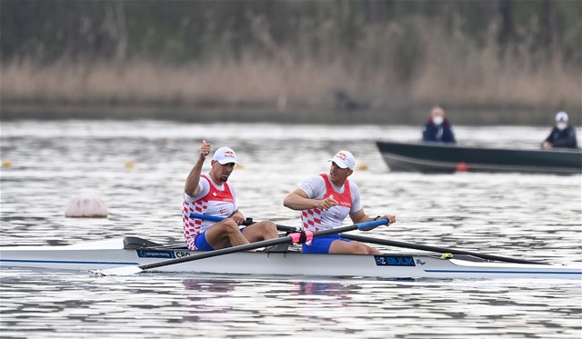 Martin Sinkovic (b), Valent Sinkovic (s), Men's Pair, Croatia, 2021 European Rowing Championships, Varese, Italy / Detlev Seyb/MyRowingPhoto.com