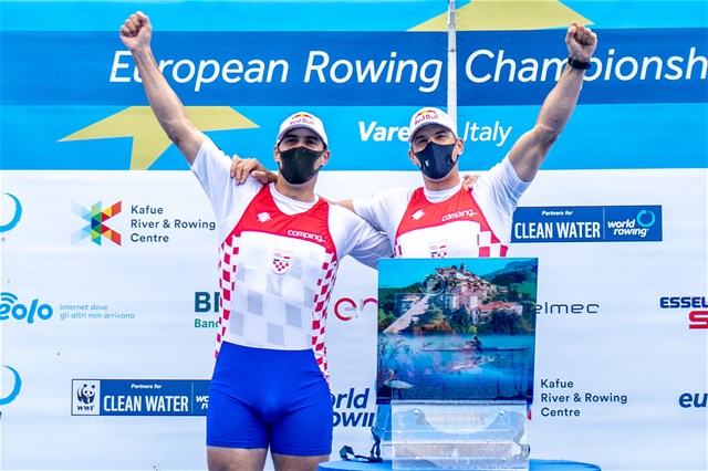 Martin Sinkovic (b), Valent Sinkovic (s), Men's Pair, Croatia, 2021 European Rowing Championships, Varese, Italy / Benedict Tufnell