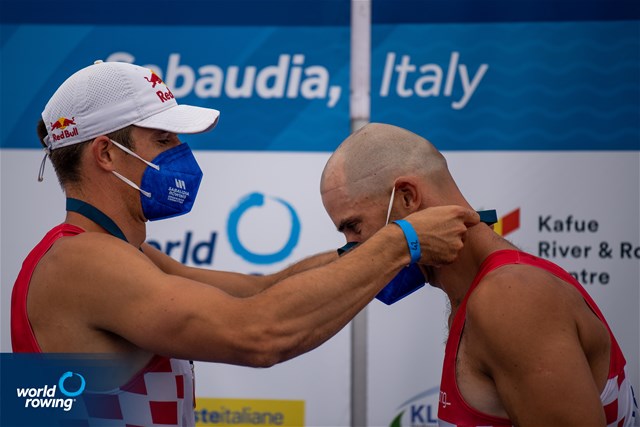 Martin Sinkovic (b), Valent Sinkovic (s), Men's Double Sculls, Croatia, 2022 World Rowing Cup III, Lucerne, Switzerland / World Rowing/Benedict Tufnell