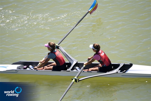 Alessia Palacios (b), Valeria Palacios (s), Lightweight Women's Pair, Peru, 2021 World Rowing Under 23 Championships, Racice, Czech Republic / Detlev Seyb/MyRowingPhoto.com