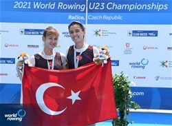 Merve Uslu (b), Elis Ozbay (s), Lightweight Women's Double Sculls, Turkey, Gold, 2021 World Rowing Under 23 Championships, Racice, Czech Republic / Detlev Seyb/MyRowingPhoto.com
