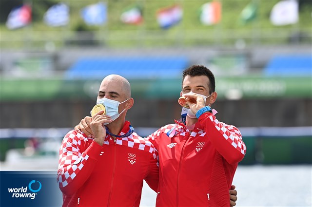 Martin Sinkovic (b), Valent Sinkovic (s), Men's Pair, Croatia, gold, 2020 Olympic Games Regatta, Tokyo, Japan / World Rowing/Detlev Seyb