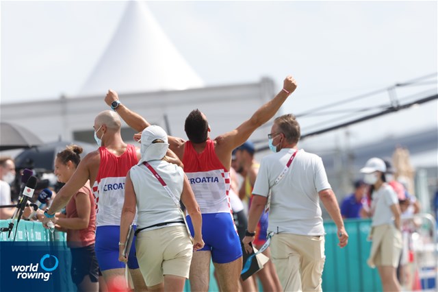 Martin Sinkovic (b), Valent Sinkovic (s), Men's Pair, Croatia, gold, 2020 Olympic Games Regatta, Tokyo, Japan / World Rowing/Igor Meijer