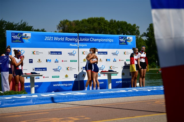 Zelie Jacoulet (b), Fleur Vaucoret (s), France, Gold, Magdalena Jesus Nannig Rojas (b), Antonia Leonor Liewald Heise (s), Chile, Silver, Lena Gresens (b), Anni Koetitz (s), Germany, Bronze, Women's Pair, 2021 World Rowing Junior Championships, Plovdiv, Bulgaria  / World Rowing/Benedict Tufnell 