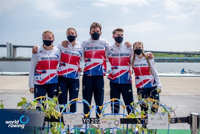 James Fox (b), Oliver Stanhope, Ellen Buttrick, Giedre Rakauskaite (s), Erin Kennedy (c), PR3 Mixed coxed four, Great Britain, 2020 Paralympic Games Regatta, Tokyo, Japan / World Rowing/Benedict Tufnell