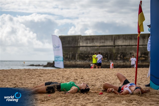 Miriam Sheehan, Ireland, Agnieszka Kobus-Zawojska, Poland, Women's Solo, 2021 World Rowing Beach Sprint Finals, Oeiras, Portugal / World Rowing/Benedict Tufnell