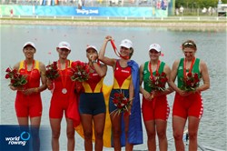 OLYMPIC BEIJING 2008         ROWINGSY Rowing-Canoeing Park16 auguste 08FINAL A   MEDALSW2-  GOLD   ROU     Andrunache g  Susanu v2 th  CHN  Wu y  Gao y3 th  BLR Bichyk y  Helakh n©PHOTO IGOR MEIJER SIPA DPPI