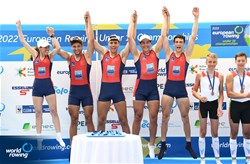 Hamdi Okan Atmaca (b), Fatih Mehmet Avci, Yusuf Ziya Ates, Alper Sevket Eren (s), Tuana Fatma Yildiz (c), Men's Coxed Four, Turkey, Gold, 2022 European Rowing Under 19 Championships, Varese, Italy / Detlev Seyb/MyRowingPhoto.com