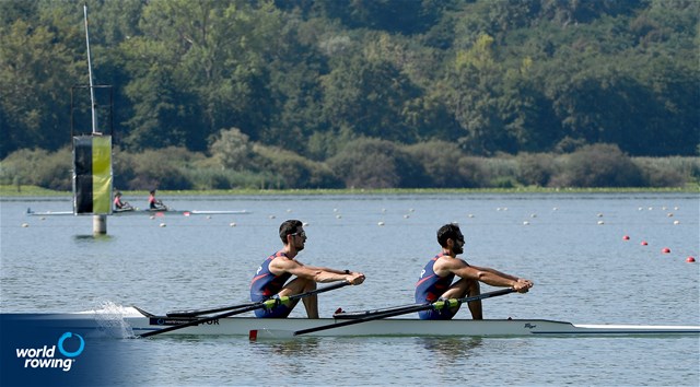 Enes Gok (b), Sefik Cakmak (s), Lightweight Men's Double Sculls, Turkey, 2022 World Rowing Under 19 & Under 23 Championships, Varese, Italy / Maren Derlien/MyRowingPhoto.com