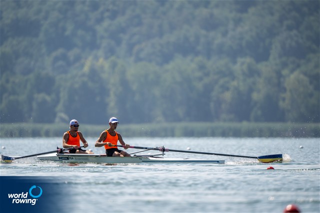 Nichita Naumciuc (b), Dmitrii Zincenco (s), Lightweight Men's Pair, Republic of Moldova, 2022 World Rowing Under 19 & Under 23 Championships, Varese, Italy / World Rowing/Benedict Tufnell