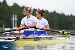 Francesca Allen (b), Giedre Rakauskaite (s), PR3 Women's Pair, Great Britain, 2022 World Rowing Championships, Racice, Czech Republic / Detlev Seyb/MyRowingPhoto.com