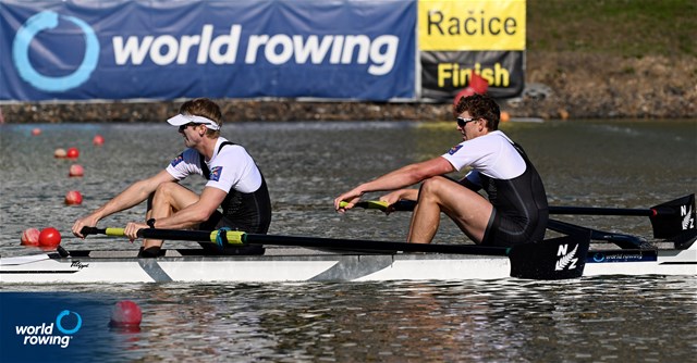 Matt Macdonald (b), Thomas Mackintosh (s), Men's Pair, New Zealand, 2022 World Rowing Championships, Racice, Czech Republic / Detlev Seyb/MyRowingPhoto.com