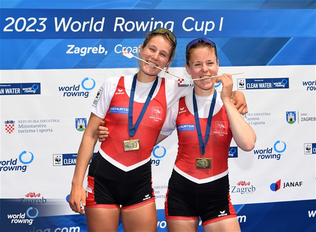 Eline Rol (b), Olivia Nacht (s), Lightweight Women's Double Sculls, Switzerland, 2023 World Rowing Cup I, Zagreb, Croatia © Detlev Seyb