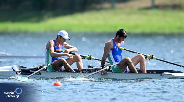 Shakhzod Nurmatov (b), Sobirjon Safaroliyev (s), Lightweight Men's Double Sculls, Uzbekistan, 2023 World Rowing Championships, Belgrade, Serbia © Detlev Seyb / MyRowingPhoto.com