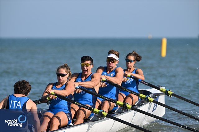 Maria Elena Zerboni (b), Gustavo Ferrio, Lorenzo Gaione, Samantha Premerl (s), Filippo Wiesenfeld (c), Coastal Mixed Coxed Quadruple Sculls, Italy, 2023 World Rowing Beach Sprint Finals, Barletta, Puglia, Italy / Detlev Seyb / MyRowingPhoto.com