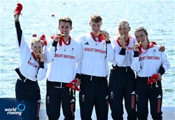 Francesca Allen (b), Giedre Rakauskaite, Joshua O'Brien, Edward Fuller (s), Erin Kennedy (c), PR3 Mixed Coxed Four, Great Britain, Gold, 2024 Paralympic Games Regatta, Paris, France / © World Rowing / Detlev Seyb