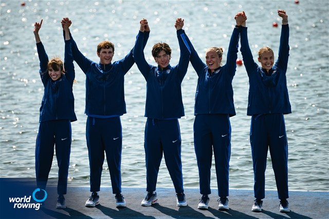 Skylar Dahl (b), Gemma Wollenschlaeger, Alex Flynn, Ben Washburne (s), Emelie Eldracher (c), PR3 Mixed Coxed Four, United States of America, Silver, 2024 Paralympic Games Rowing Regatta, Paris, France / © World Rowing / Benedict Tufnell